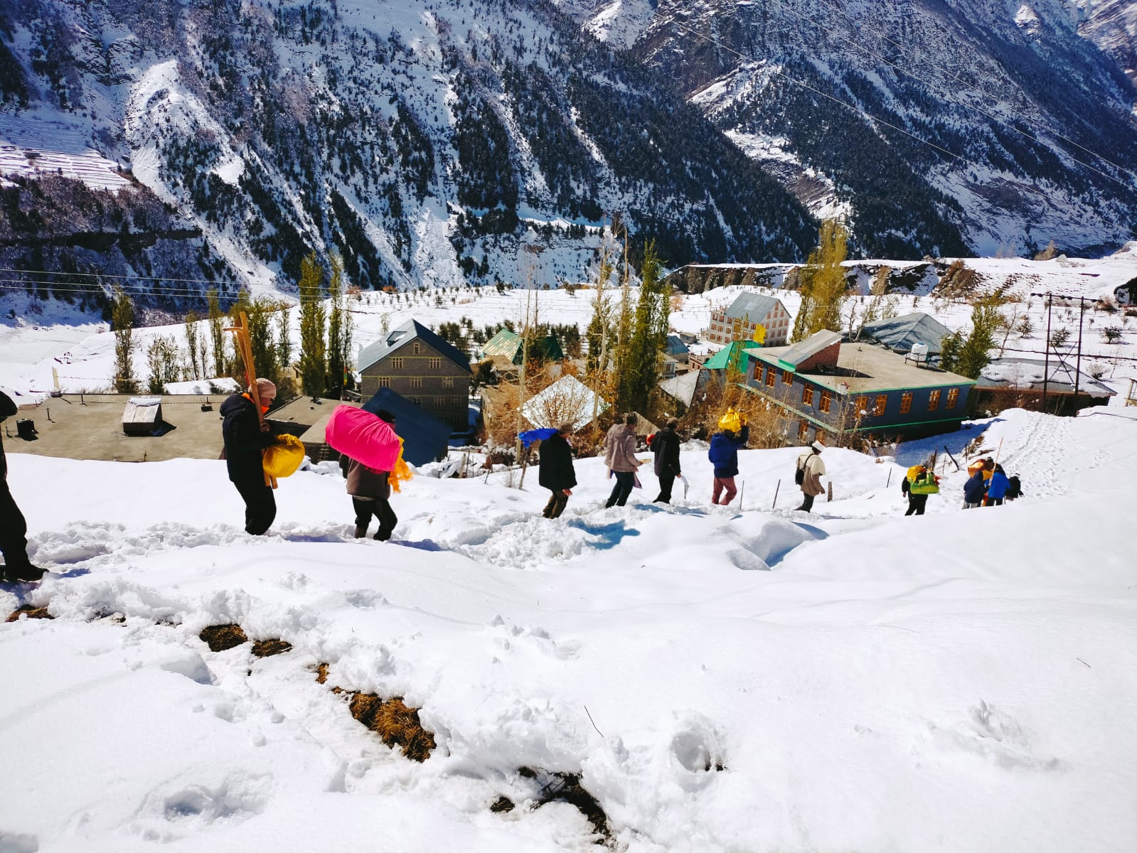Snow Expedition & Village Trail